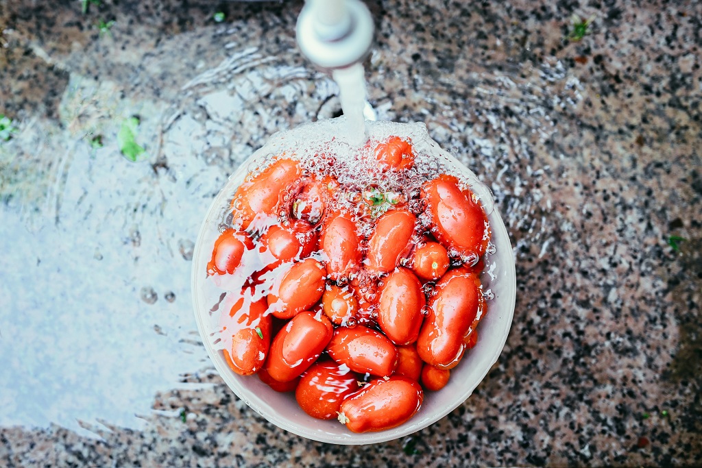 Why You Should Wash Produce with Filtered Water